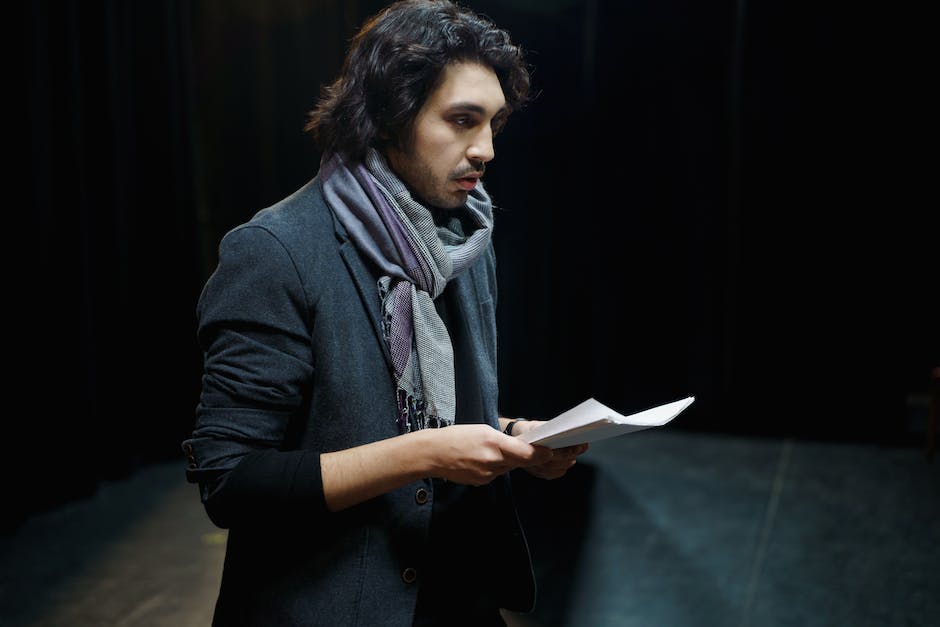 how is a script written