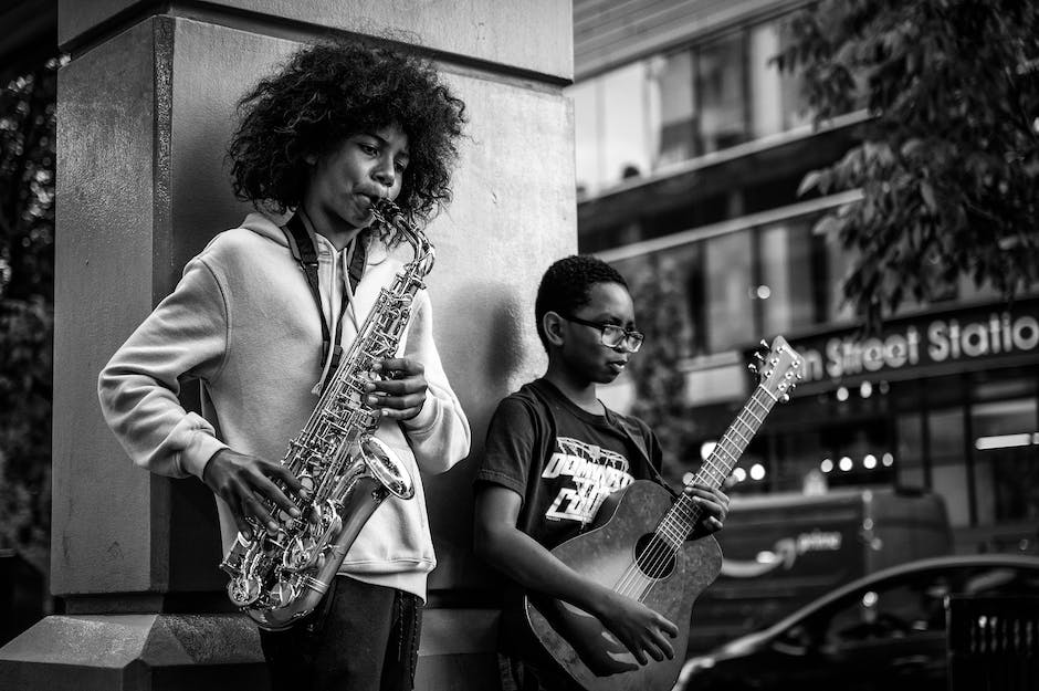 how to improve your rhythm guitar playing