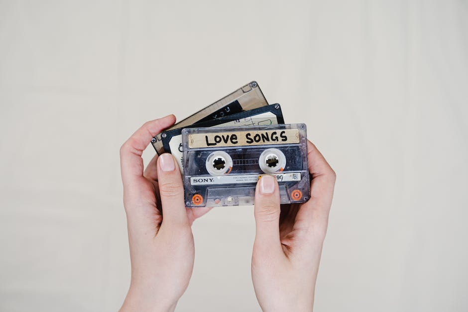 how to tour as a musician