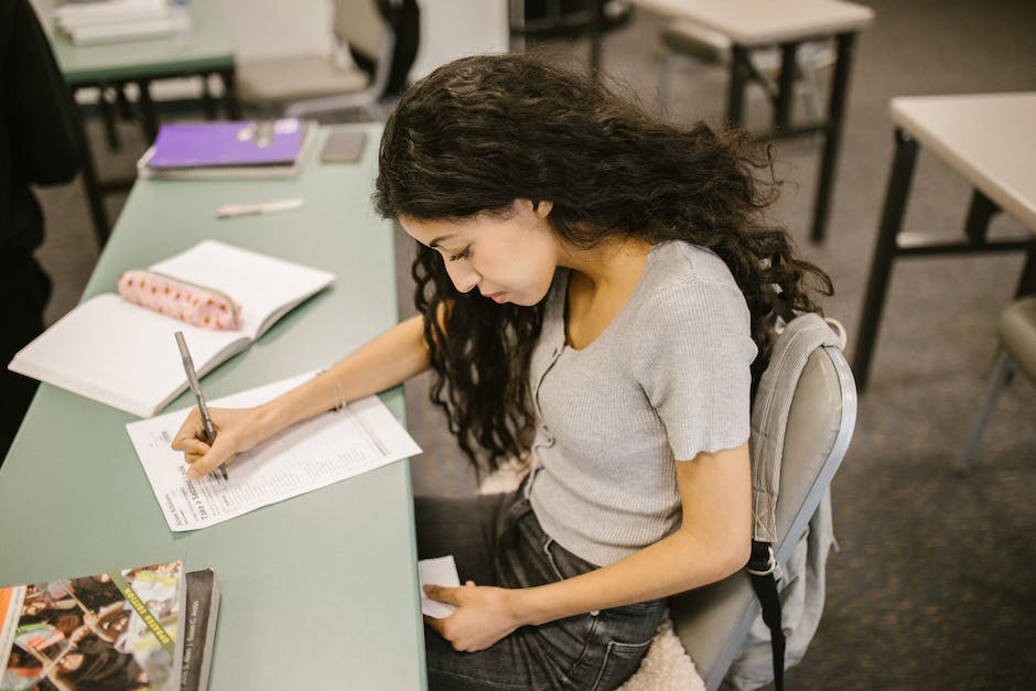 how to write a f in script