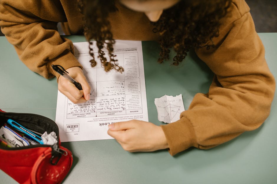 how to write a g in script