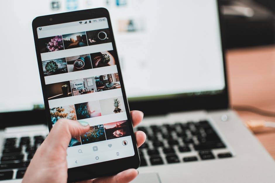 how to download hollywood app