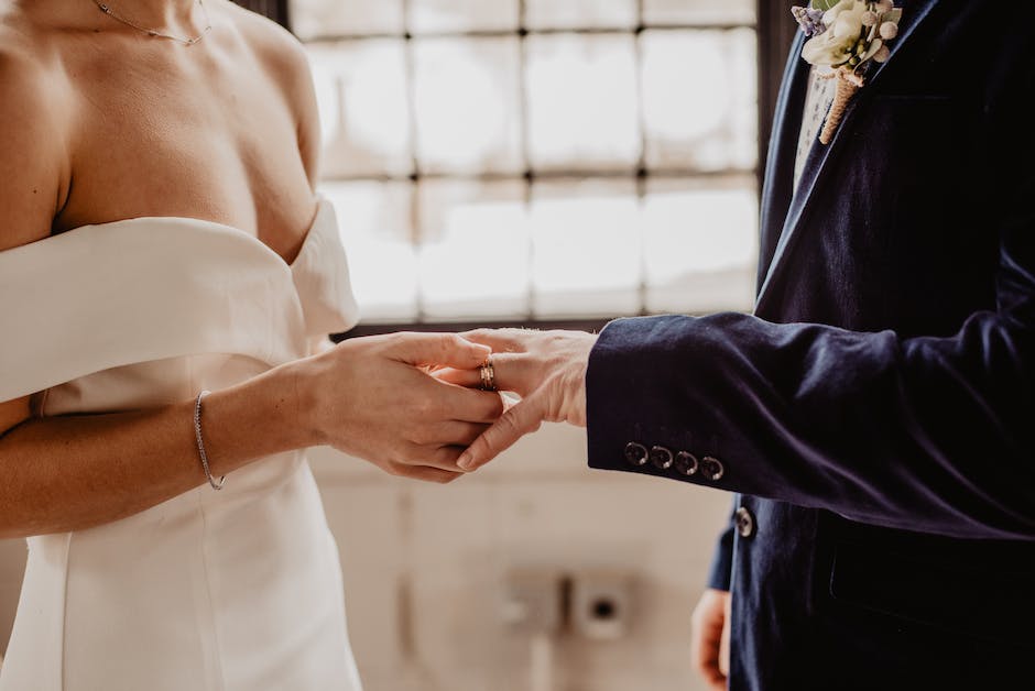 how to get married in kim kardashian hollywood