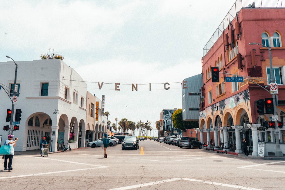 how to qualify for unemployment los angeles