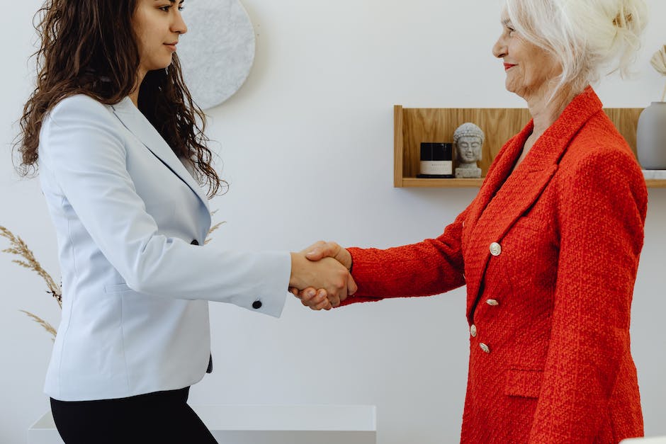 what does good leadership do